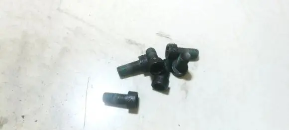 Audi TT Mk1 Nuts/bolts 