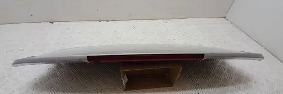 Tailgate/trunk spoiler