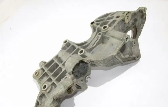 Volkswagen Golf VI Generator/alternator bracket 03L903143K