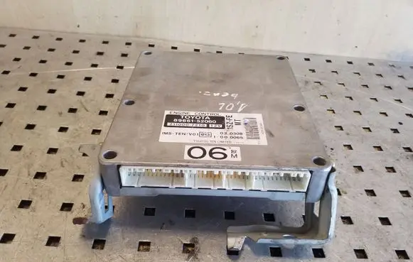Toyota Yaris Engine control unit/module 8966152060
