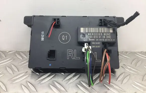Mercedes-Benz CLC CL203 Door control unit/module 2038700126 A2038700126