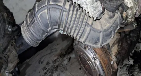 KIA Cerato Air intake hose/pipe 