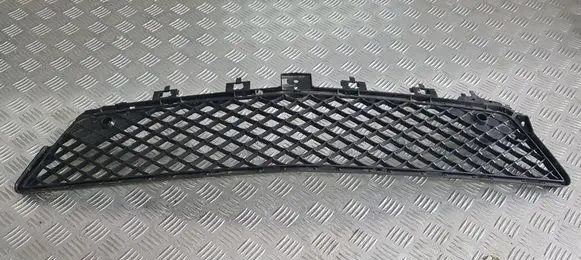Mercedes-Benz C W204 Front bumper lower grill A2048850853