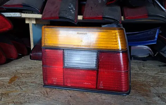 Volkswagen Jetta II Rear/tail lights 165945112A 165945112