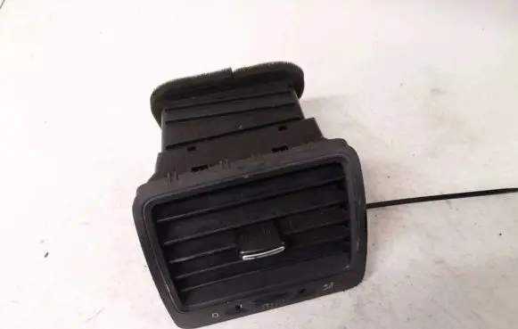 Volkswagen Golf V Dash center air vent grill 1k0819710 1k0819704