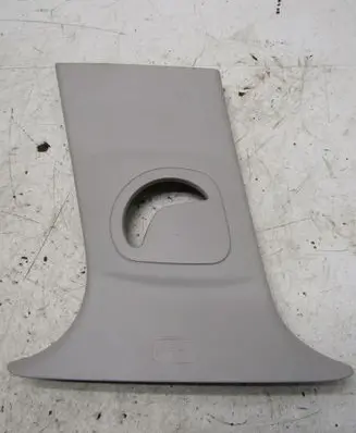 Citroen C3 (C) pillar trim 9815200877