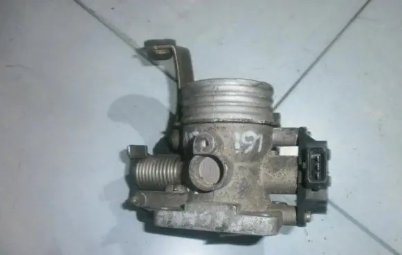 Renault Scenic I Throttle valve 7700861679h