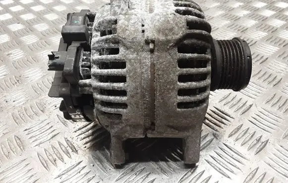 Nissan Qashqai+2 Generator/alternator 0124525140