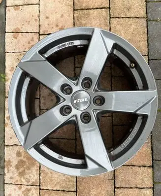 Hyundai i30 R17 alloy rim 