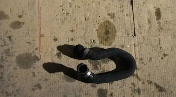 Mercedes-Benz GLE W167 Engine coolant pipe/hose A1676300103555525
