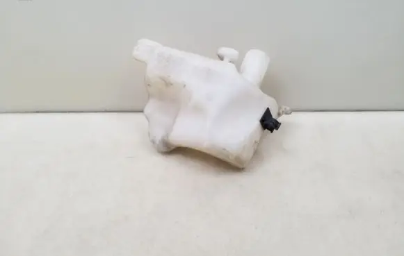 Peugeot Partner Windshield washer fluid reservoir/tank 21374902