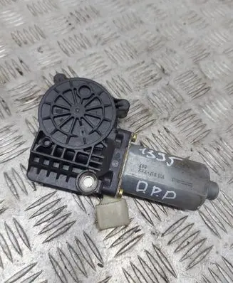 Mercedes-Benz CLK A208 C208 Front door window regulator motor 0130821919