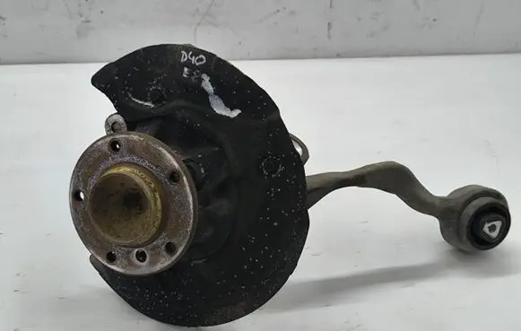 BMW 1 E81 E87 Front wheel hub spindle knuckle 6764443