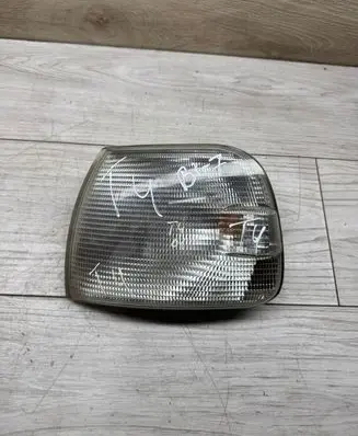 Volkswagen Transporter - Caravelle T4 Front indicator light 7D0953041F