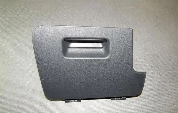 Volkswagen Touran III Glove box 5TB857919A