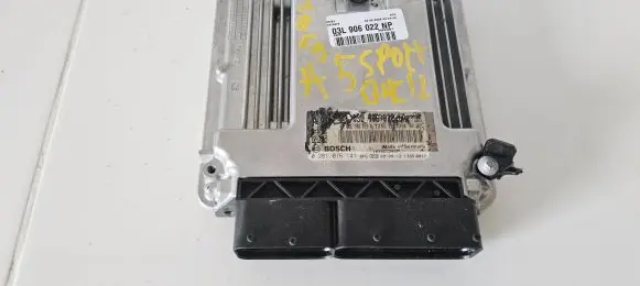 Audi A4 S4 B8 8K Engine control unit/module 03L906022NP 0281016141