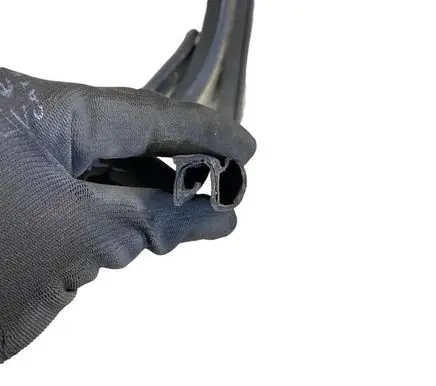 Nissan Murano Z52 Front door rubber seal 