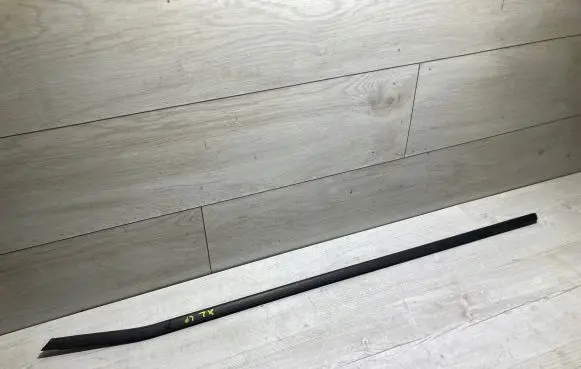 BMW X2 F39 Front door glass trim molding 7420814