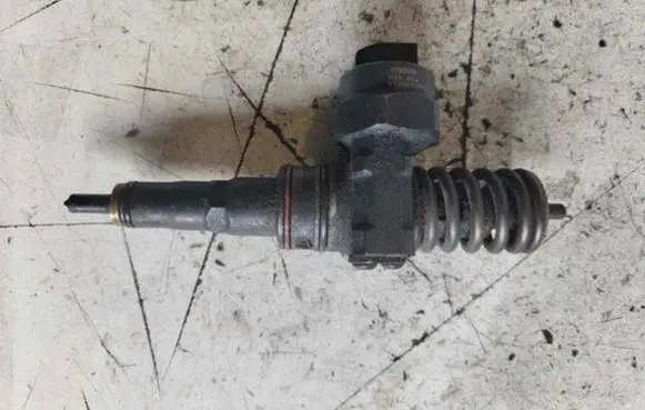 Ford Galaxy Fuel injector 038130073H