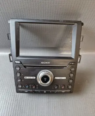 Ford Fusion II Climate control unit KS7T18E245DHB