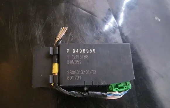 Volvo XC70 Comfort/convenience module 9496959