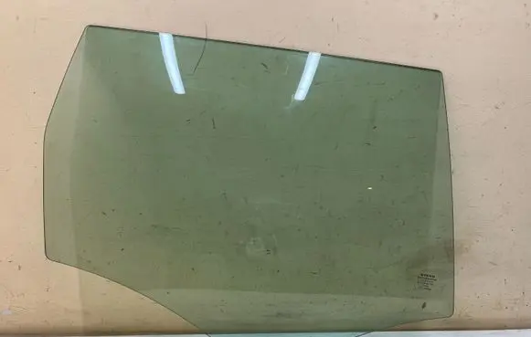 Volvo V70 Rear door window glass 43R001105
