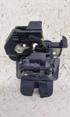 Audi A4 S4 B8 8K Tailgate/trunk/boot lock/catch/latch 8K9827505A