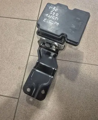 Hyundai i30 ABS Pump 58910G4EA0