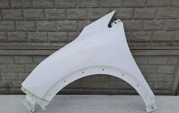 Mitsubishi Eclipse Cross Fender