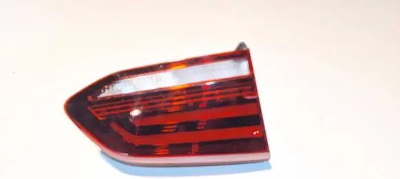 Volkswagen Golf VII Tailgate rear/tail lights 5G9945093L 09124298