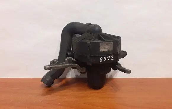 Mercedes-Benz C W204 Secondary air pump 8912 A0001405185
