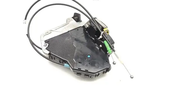 Toyota RAV 4 (XA30) Front door lock 8E1509