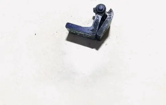 Skoda Octavia Mk2 (1Z) Rear door lower hinge 1z0833411b