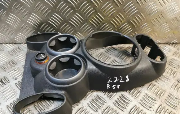 Mini One - Cooper R50 - 53 Cup holder 7147179