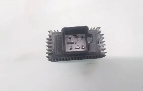 Opel Zafira A Glow plug pre-heat relay 09132691