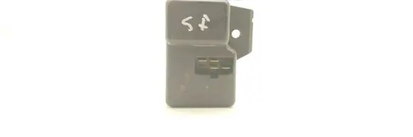 Subaru Forester SF Window wiper relay 3300120517