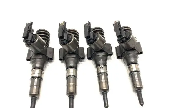 Audi A4 S4 B7 8E 8H Fuel injectors set 03G130073G