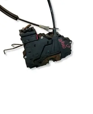 Opel Corsa D Front door lock 13174241
