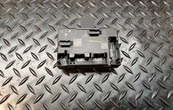 Seat Alhambra (Mk2) Door control unit/module 7N0959792G