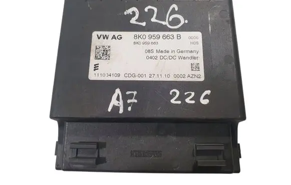 Audi A7 S7 4G Voltage converter/converter module 8K0959663B 8K0959663