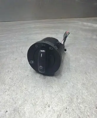 Volkswagen Golf V Light switch 1K0941431BB K1BBT 2072