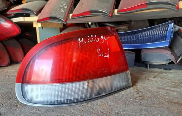 Mazda 626 Rear/tail lights 0431395