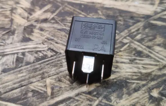 Jaguar XJL Other relay 5M5T14B192CA