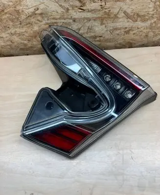 Toyota C-HR I Tailgate rear/tail lights 81580F4020