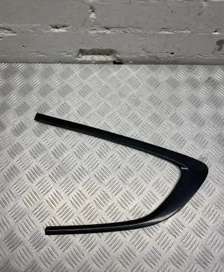 BMW 5 GT F07 Rear side glass trim 7196419