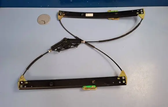 Skoda Octavia Mk3 (5E) Front window lifting mechanism without motor 5E0837461B