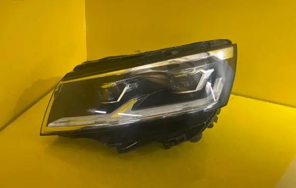 Volkswagen Transporter - Caravelle T6 Headlight/headlamp 7L1941035D
