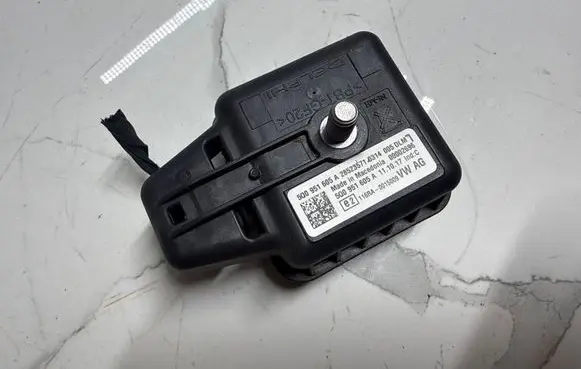 Audi S5 F5 Alarm system siren 5Q0951605A