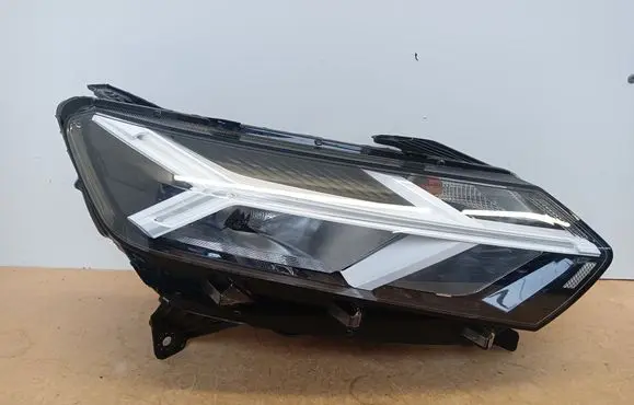 Dacia Sandero III Headlight/headlamp 260107920R