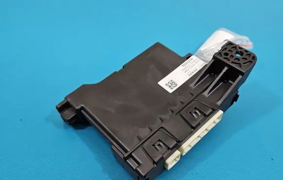 Toyota Auris E180 Central body control module 8865002M50 IMPRK1573160